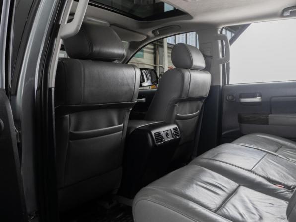 Toyota Tundra II с пробегом 2010 года, цена 3 950 000 рублей, 285688 км, offers.body_type.unknown, Автокод Объявления