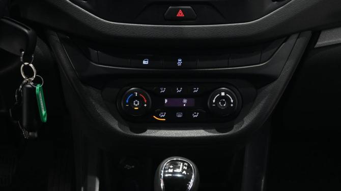 Lada (ВАЗ) Vesta I с пробегом 2017 года, цена 695 000 рублей, 127131 км, седан, Автокод Объявления