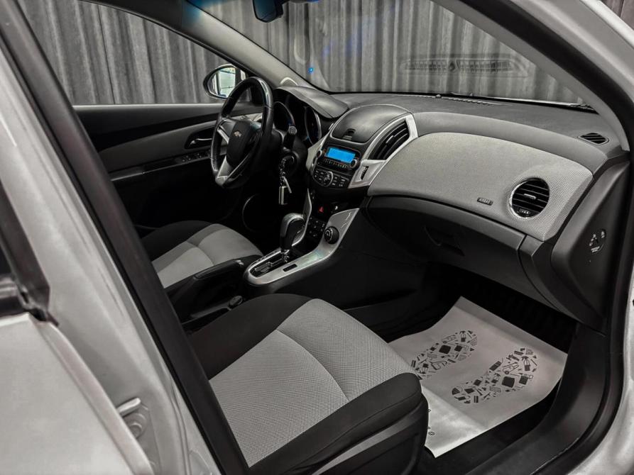 Chevrolet Cruze I Рестайлинг Красноярск  - изображение 11