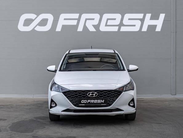 Hyundai Solaris II Рестайлинг с пробегом 2020 года, цена 1 590 000 рублей, 72014 км, седан, Автокод Объявления