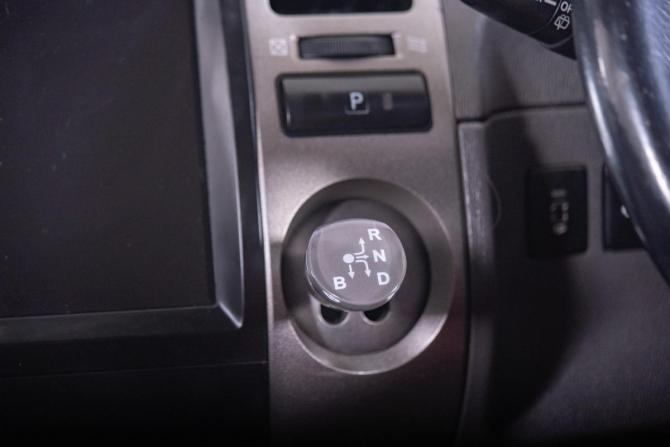 Toyota Prius II Рестайлинг (XW20) с пробегом 2008 года, цена 639 000 рублей, 315000 км, лифтбек, Автокод Объявления