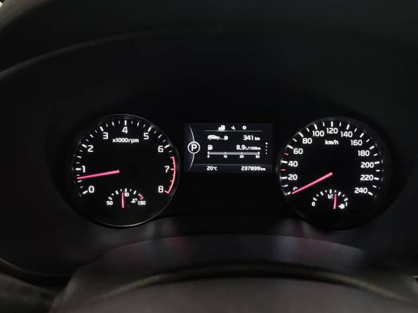 Kia Sportage IV Рестайлинг с пробегом 2018 года, цена 1 850 000 рублей, 237899 км, внедорожник, Автокод Объявления