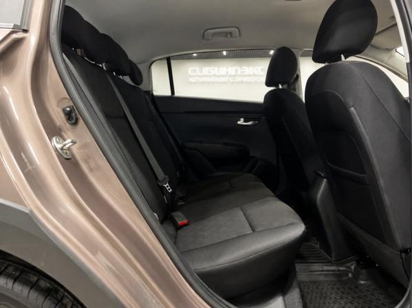 Kia Rio IV с пробегом 2019 года, цена 1 520 000 рублей, 119000 км, хэтчбек, Автокод Объявления