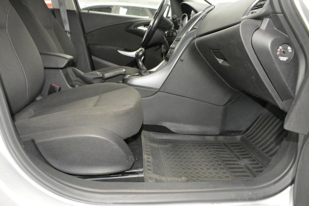Opel Astra J Рестайлинг Киров  - изображение 19