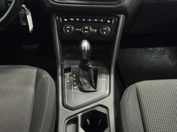 Volkswagen Tiguan II с пробегом 2019 года, цена 2 261 000 рублей, 132120 км, внедорожник, Автокод Объявления