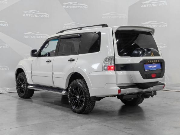 Mitsubishi Pajero IV Рестайлинг 2 с пробегом 2019 года, цена 3 350 000 рублей, 135000 км, внедорожник, Автокод Объявления