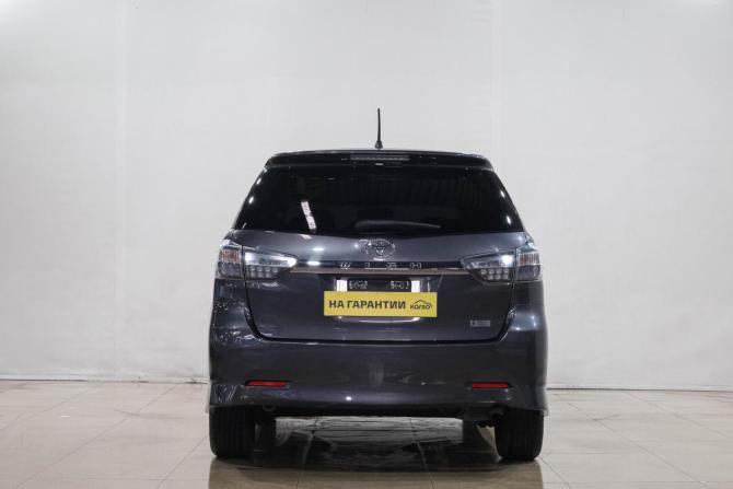 Toyota Wish II Рестайлинг с пробегом 2014 года, цена 1 699 000 рублей, 84000 км, минивэн, Автокод Объявления