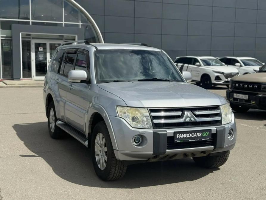 Mitsubishi Pajero IV Рестайлинг 1 Москва  - изображение 2