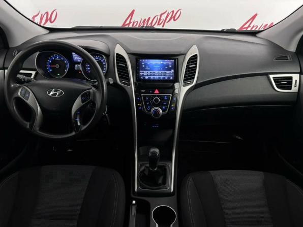 Hyundai i30 II Рестайлинг с пробегом 2016 года, цена 949 000 рублей, 221611 км, хэтчбек, Автокод Объявления