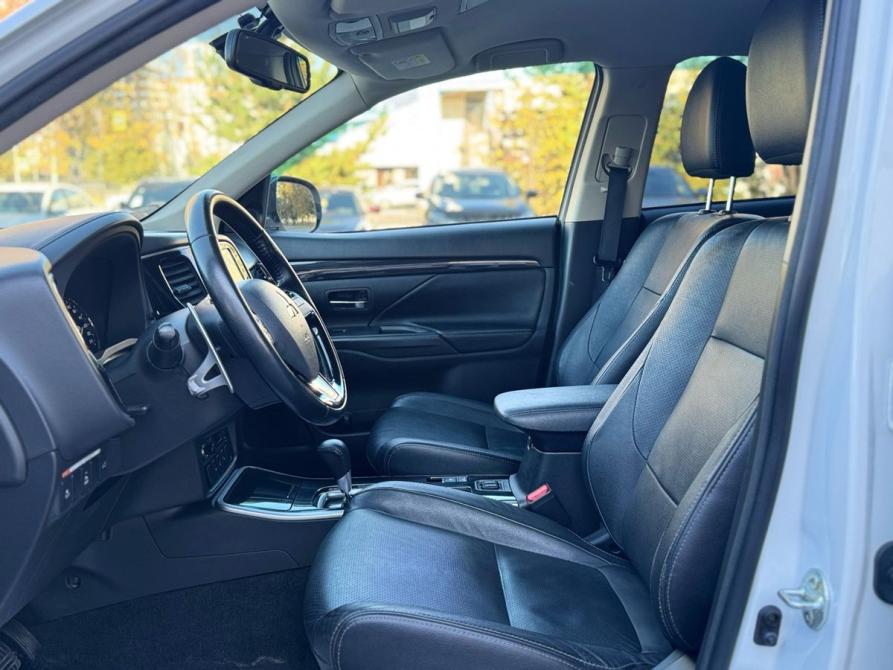 Mitsubishi Outlander III Рестайлинг 3 Челябинск  - изображение 19