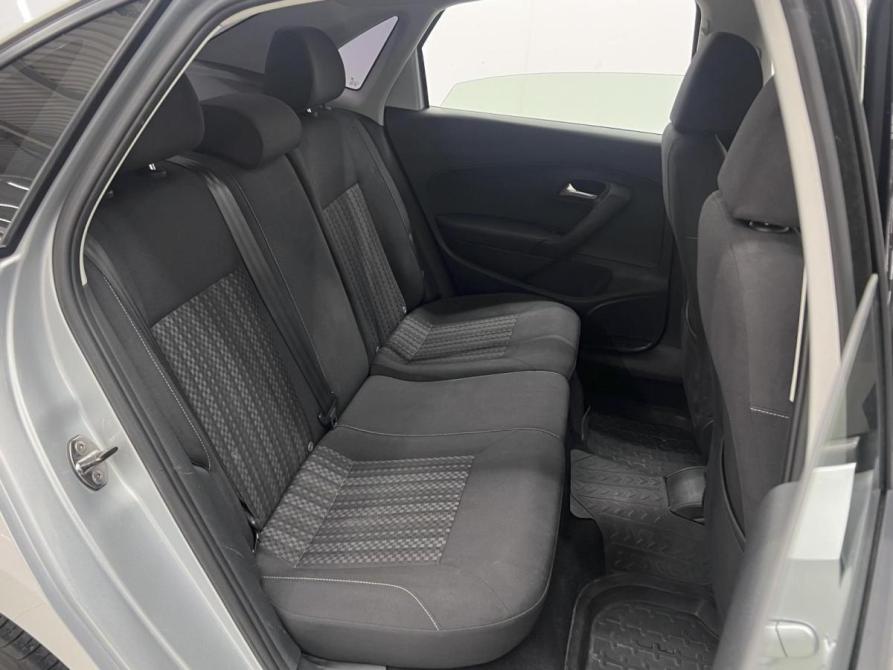 Volkswagen Polo V Рестайлинг Ростов-на-Дону  - изображение 7
