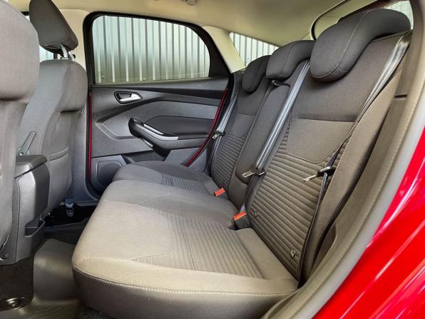 Ford Focus III Рестайлинг с пробегом 2018 года, цена 1 334 000 рублей, 76072 км, хэтчбек, Автокод Объявления