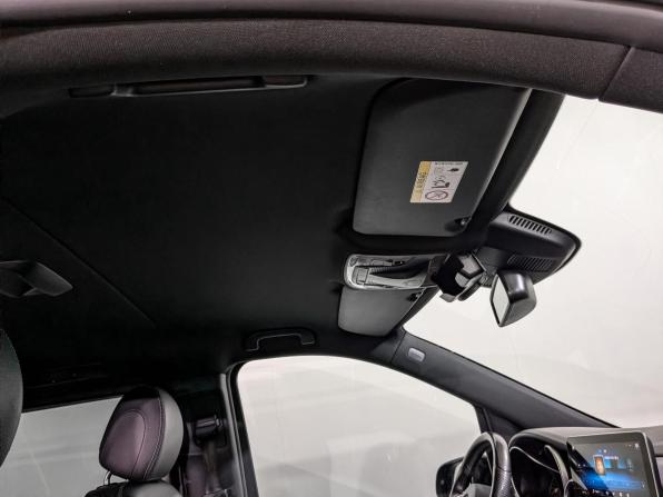 Mercedes-Benz V-Класс III (W447) Рестайлинг с пробегом 2021 года, цена 5 500 000 рублей, 181027 км, минивэн, Автокод Объявления