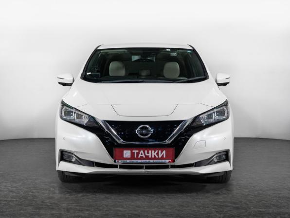 Nissan Leaf II (ZE1) с пробегом 2017 года, цена 1 740 000 рублей, 108264 км, хэтчбек, Автокод Объявления