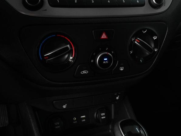 Hyundai Solaris II с пробегом 2018 года, цена 1 399 000 рублей, 136872 км, седан, Автокод Объявления