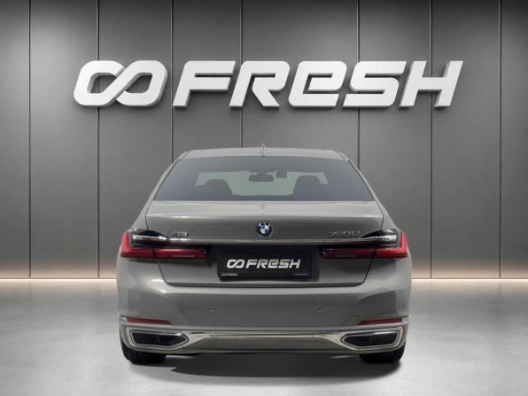 BMW 7 серии VI (G11/G12) Рестайлинг с пробегом 2022 года, цена 7 669 900 рублей, 68406 км, седан, Автокод Объявления