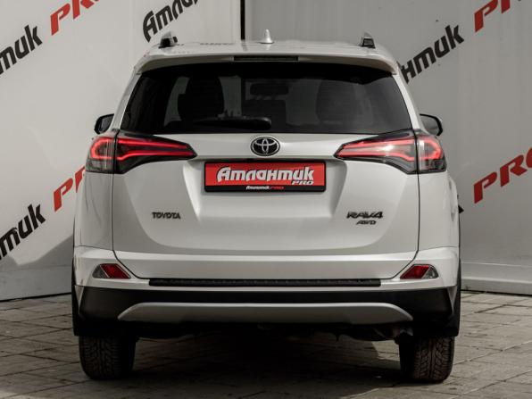 Toyota RAV4 IV (XA40) Рестайлинг с пробегом 2016 года, цена 2 250 000 рублей, 126140 км, внедорожник, Автокод Объявления