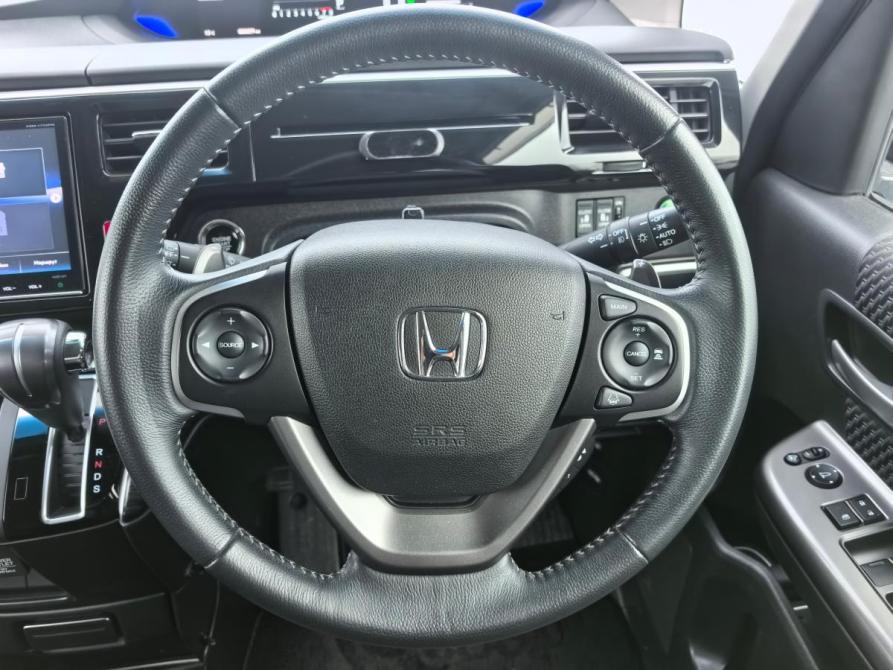 Honda Stepwgn V Санкт-Петербург  - изображение 17