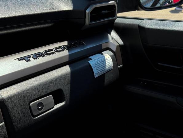 Toyota Tacoma IV с пробегом 2024 года, цена 6 499 000 рублей, 5108 км, offers.body_type.unknown, Автокод Объявления