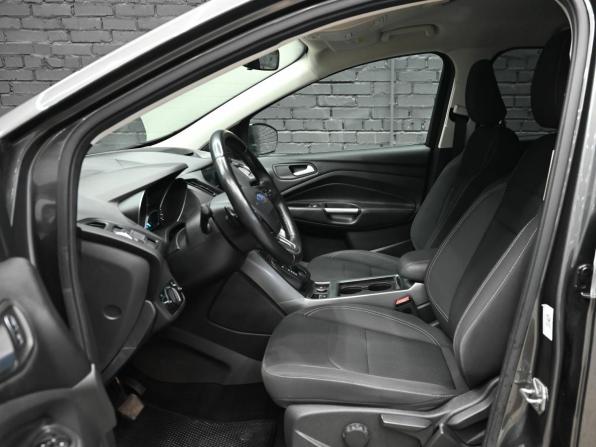 Ford Kuga II Рестайлинг с пробегом 2017 года, цена 1 470 000 рублей, 214153 км, внедорожник, Автокод Объявления