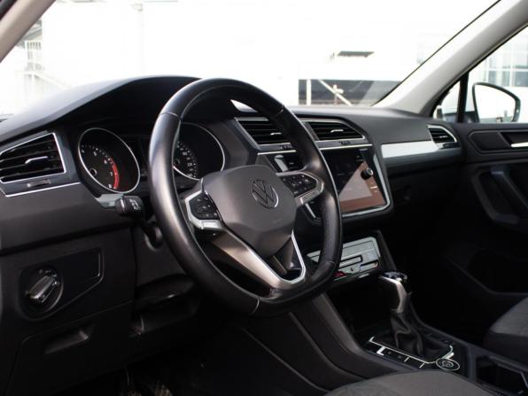 Volkswagen Tiguan II Рестайлинг с пробегом 2021 года, цена 2 620 389 рублей, 142662 км, внедорожник, Автокод Объявления