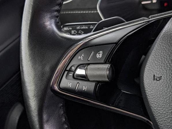 Skoda Octavia IV (A8) с пробегом 2021 года, цена 2 120 000 рублей, 145049 км, лифтбек, Автокод Объявления