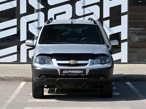 Chevrolet Niva I Рестайлинг с пробегом 2017 года, цена 863 500 рублей, 92343 км, внедорожник, Автокод Объявления