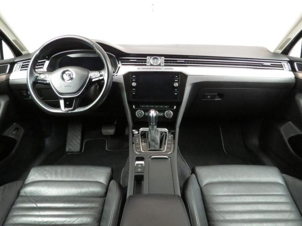 Volkswagen Passat B8 с пробегом 2017 года, цена 1 790 000 рублей, 177900 км, седан, Автокод Объявления