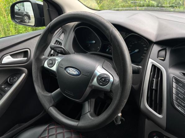Ford Focus III с пробегом 2012 года, цена 650 000 рублей, 245492 км, седан, Автокод Объявления