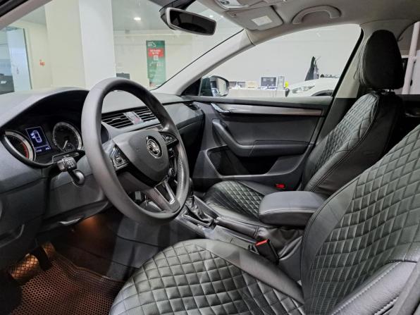 Skoda Octavia III (A7) Рестайлинг с пробегом 2020 года, цена 1 785 000 рублей, 121332 км, лифтбек, Автокод Объявления
