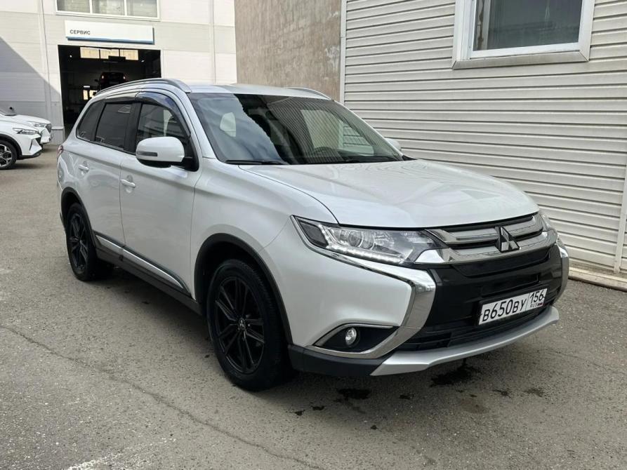 Mitsubishi Outlander III Рестайлинг 2 Оренбург  - изображение 5