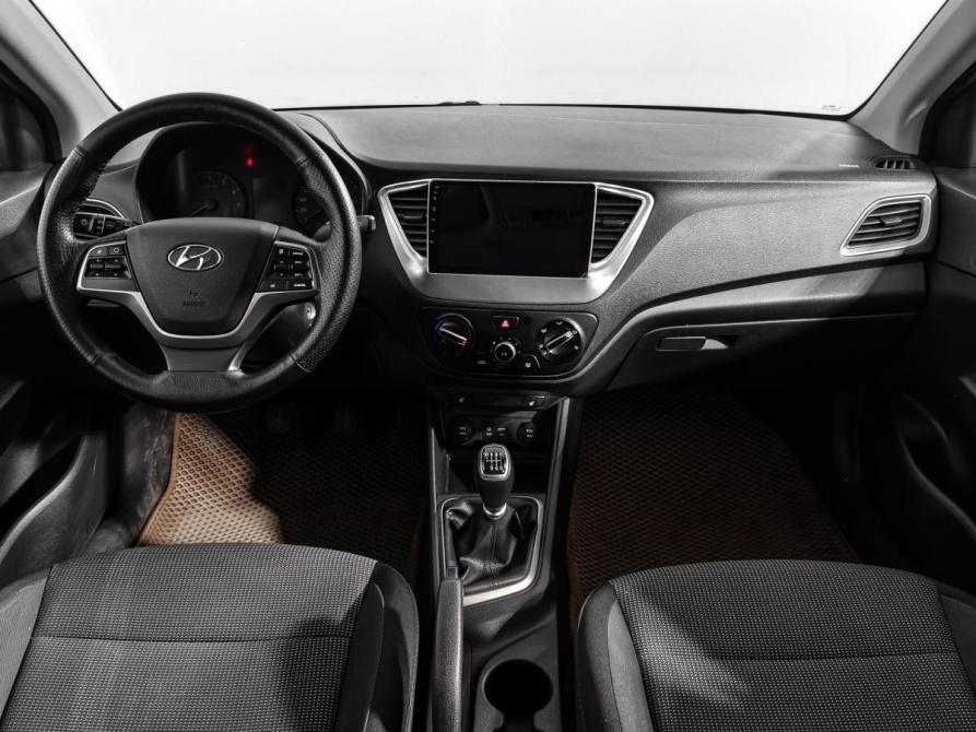 Hyundai Solaris II Санкт-Петербург  - изображение 14