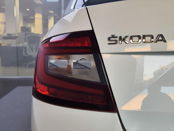 Skoda Octavia III (A7) Рестайлинг с пробегом 2017 года, цена 2 105 000 рублей, 39120 км, лифтбек, Автокод Объявления