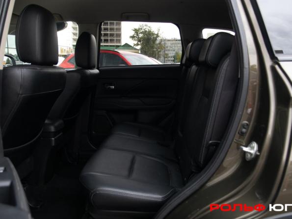 Mitsubishi Outlander III Рестайлинг 2 с пробегом 2015 года, цена 1 423 000 рублей, 229521 км, внедорожник, Автокод Объявления