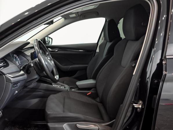 Skoda Octavia IV (A8) с пробегом 2020 года, цена 2 500 000 рублей, 104720 км, лифтбек, Автокод Объявления