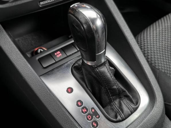 Volkswagen Jetta VI с пробегом 2012 года, цена 795 000 рублей, 231241 км, седан, Автокод Объявления