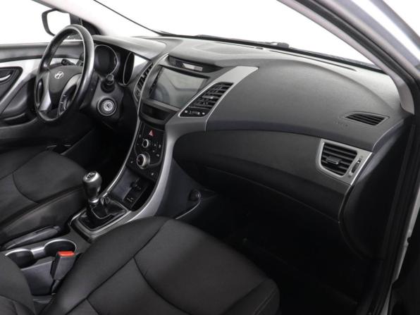 Hyundai Elantra V (MD) Рестайлинг с пробегом 2015 года, цена 1 070 000 рублей, 207945 км, седан, Автокод Объявления