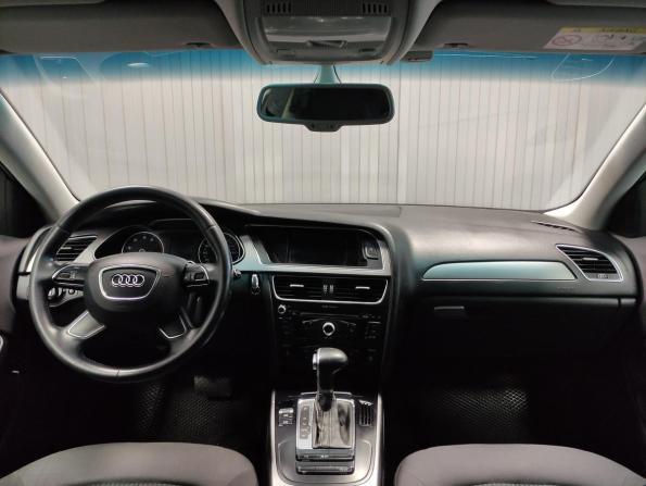 Audi A4 IV (B8) Рестайлинг с пробегом 2013 года, цена 1 050 000 рублей, 240872 км, седан, Автокод Объявления