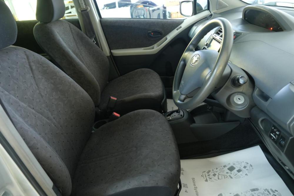 Toyota Vitz II (XP90) Омск  - изображение 8