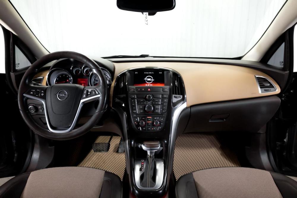 Opel Astra J Рестайлинг Тюмень  - изображение 13