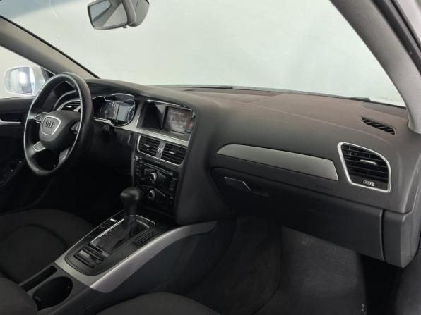 Audi A4 IV (B8) Рестайлинг с пробегом 2013 года, цена 1 314 000 рублей, 213731 км, седан, Автокод Объявления