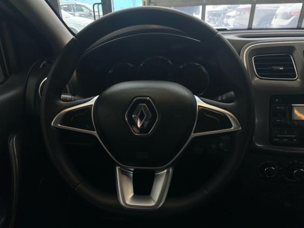 Renault Logan II Рестайлинг с пробегом 2021 года, цена 899 000 рублей, 194057 км, седан, Автокод Объявления