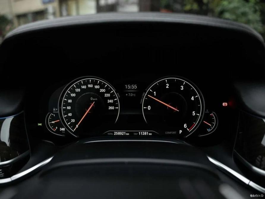 BMW 7 серии VI (G11/G12) Москва  - изображение 9