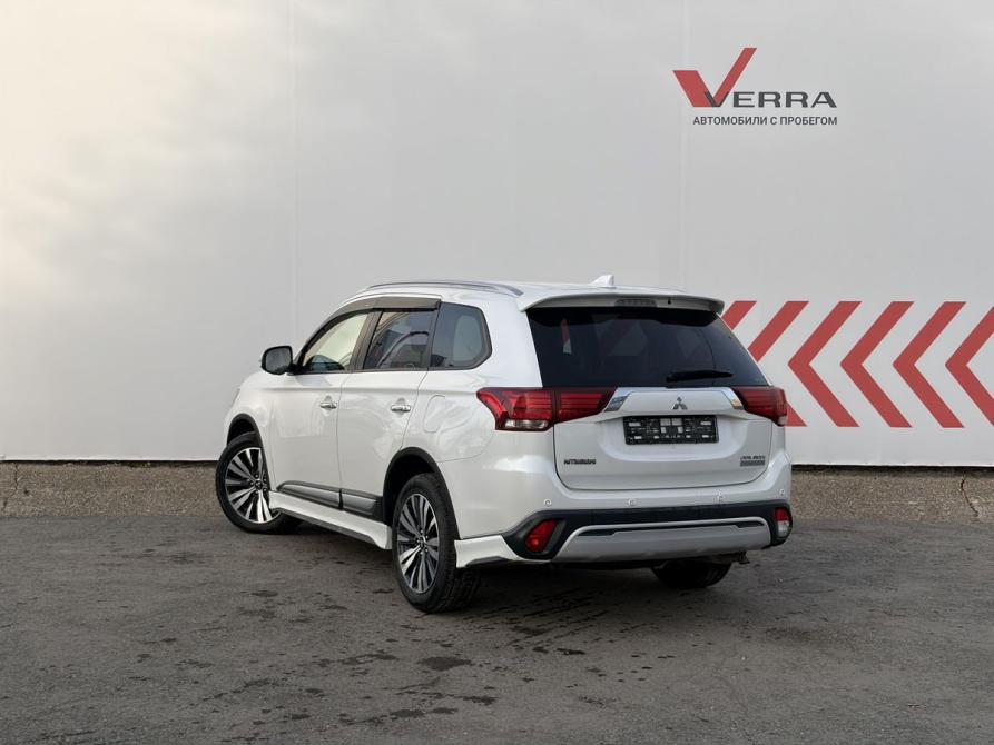 Mitsubishi Outlander III Рестайлинг 3 Пермь  - изображение 3