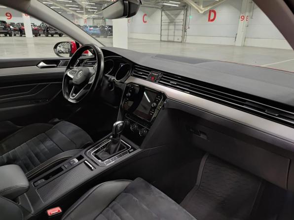Volkswagen Passat B8 Рестайлинг с пробегом 2020 года, цена 3 000 000 рублей, 102743 км, универсал, Автокод Объявления