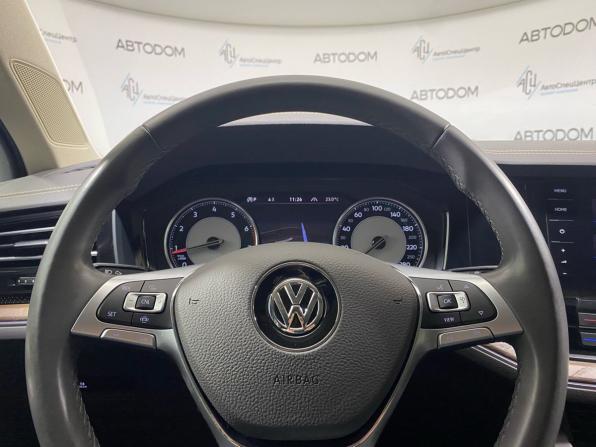 Volkswagen Touareg III с пробегом 2019 года, цена 4 537 000 рублей, 80876 км, внедорожник, Автокод Объявления
