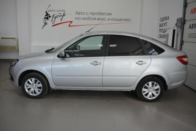 Lada (ВАЗ) Granta I Рестайлинг с пробегом 2022 года, цена 729 000 рублей, 84000 км, хэтчбек, Автокод Объявления