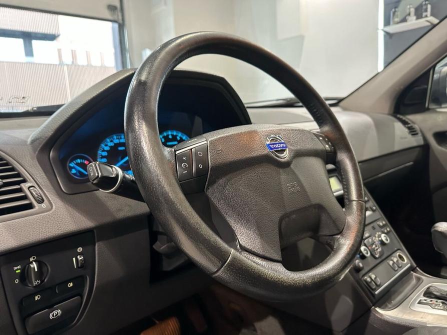 Volvo XC90 I Рестайлинг Москва  - изображение 12
