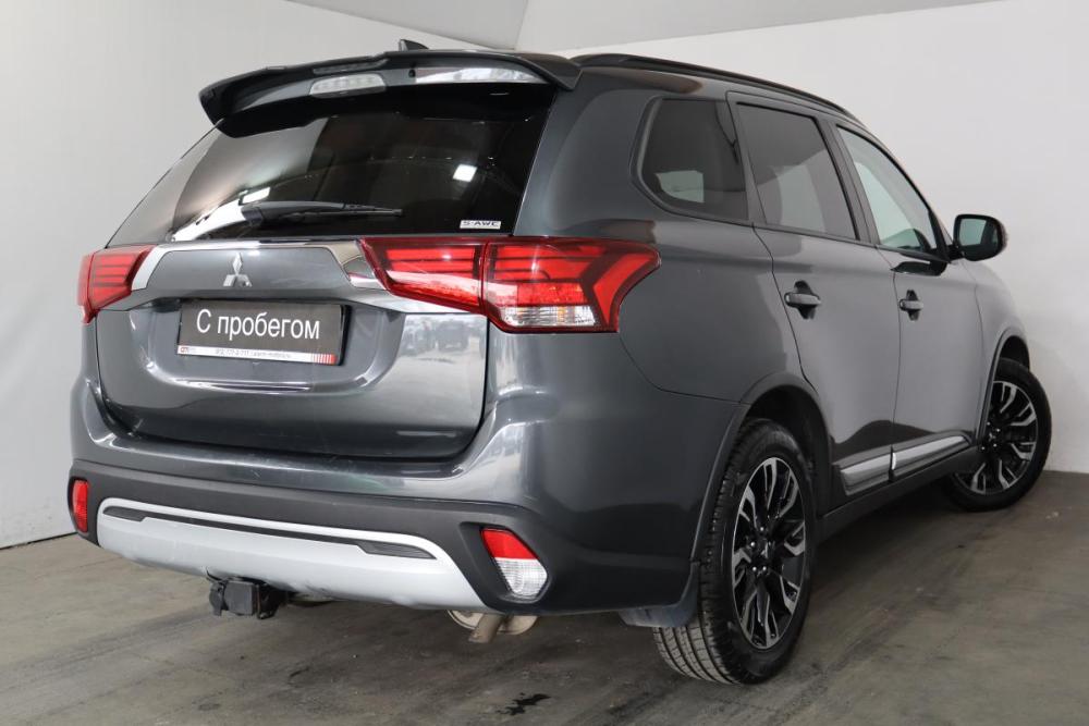 Mitsubishi Outlander III Рестайлинг 3 Санкт-Петербург  - изображение 6