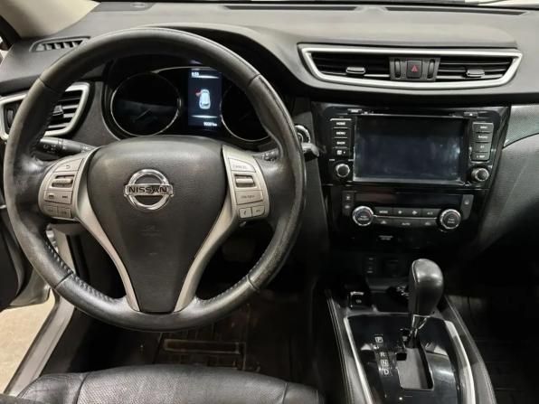 Nissan X-Trail III с пробегом 2015 года, цена 1 699 000 рублей, 90200 км, внедорожник, Автокод Объявления